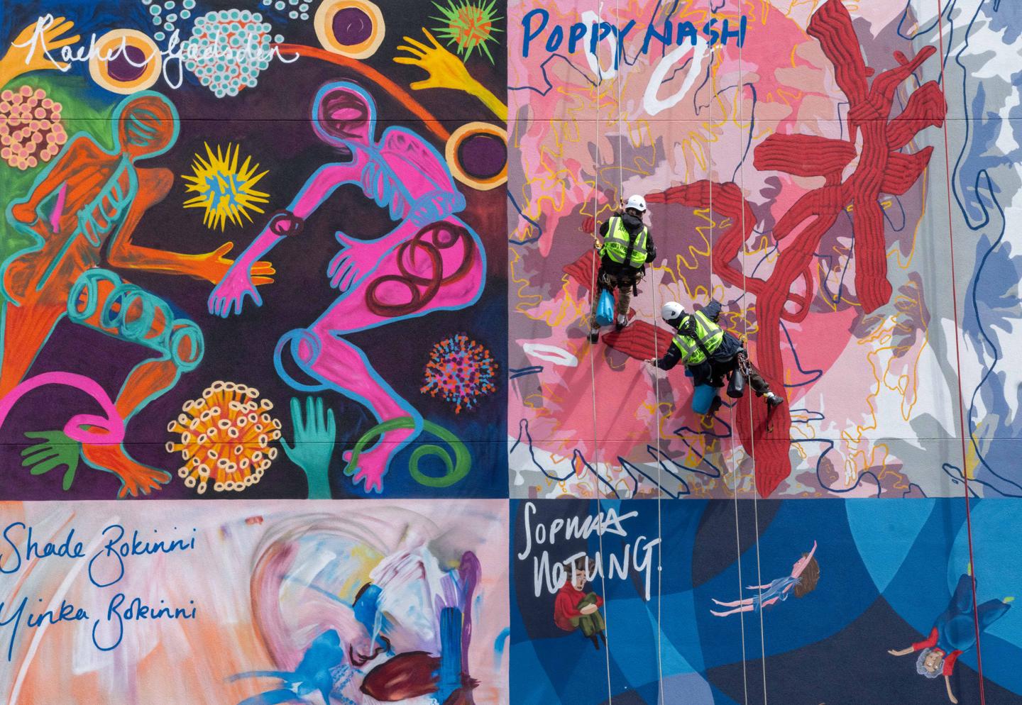 Abseil artists — 12